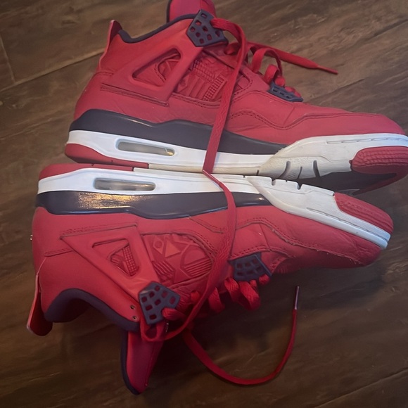 Air Jordan 4 Retro 4 Fiba Preowned
Mens Sz 8 - Picture 7 of 12